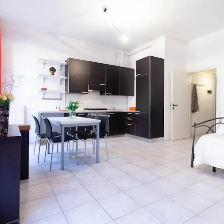 Apartment Roma 40 - Affitti Brevi Italia Lecco
